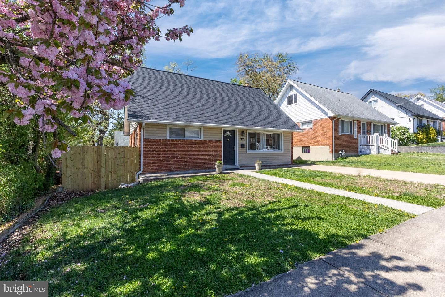 108 N Gladden Street photo 6