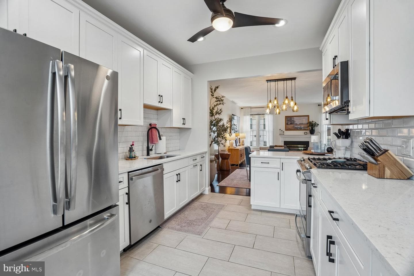 3919 Charles Avenue photo 12