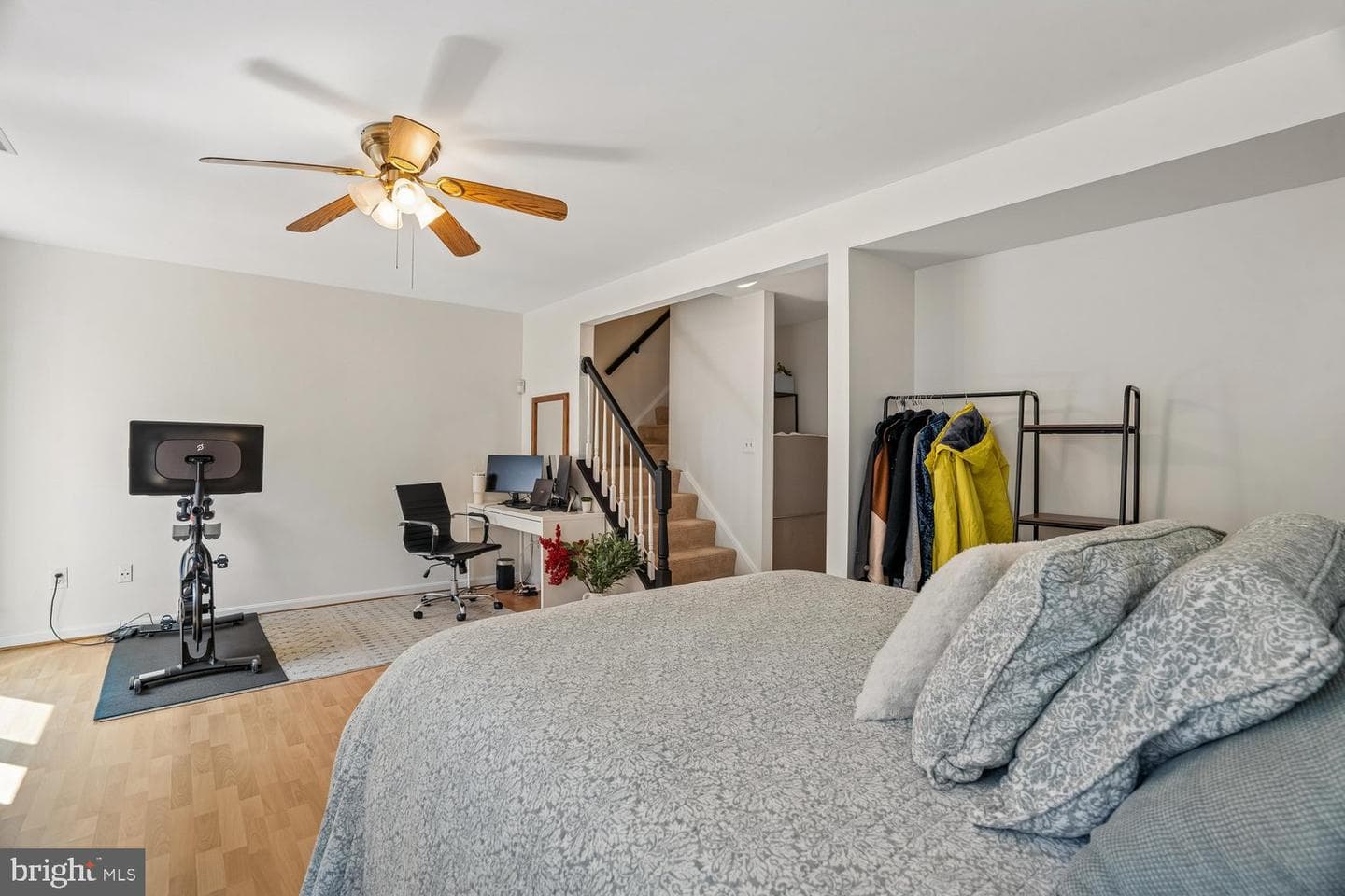 3919 Charles Avenue photo 42