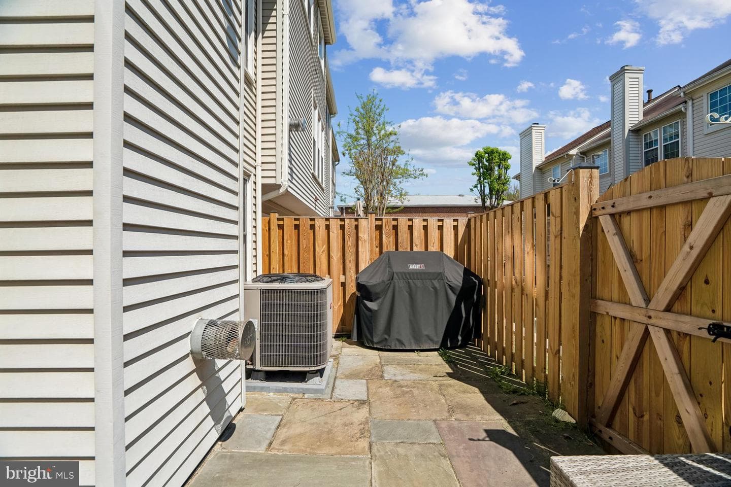 3919 Charles Avenue photo 50