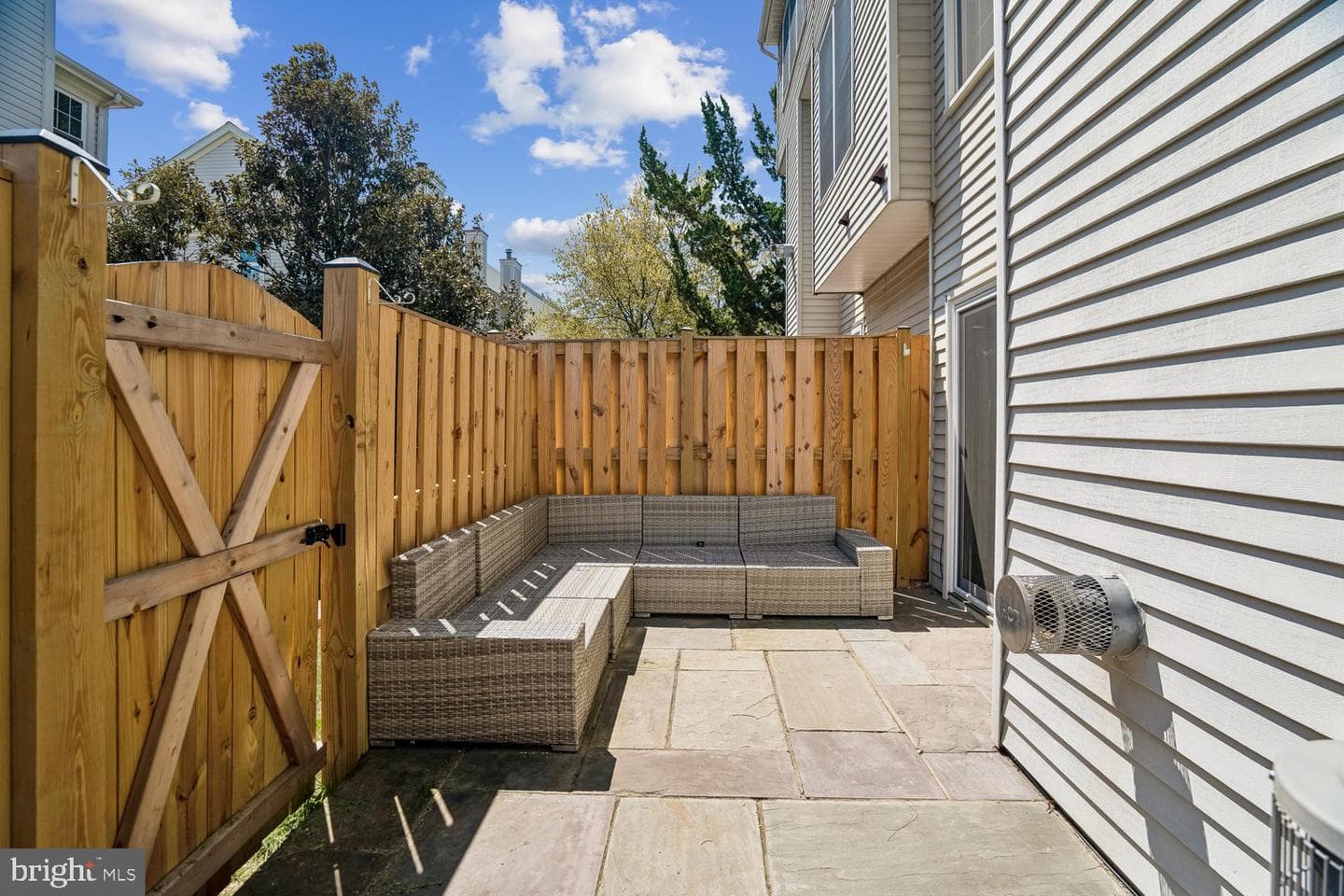 3919 Charles Avenue photo 53