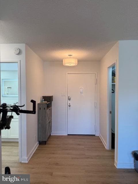 203 Yoakum Parkway #1004 photo 17