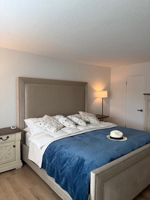 203 Yoakum Parkway #1004 photo 34