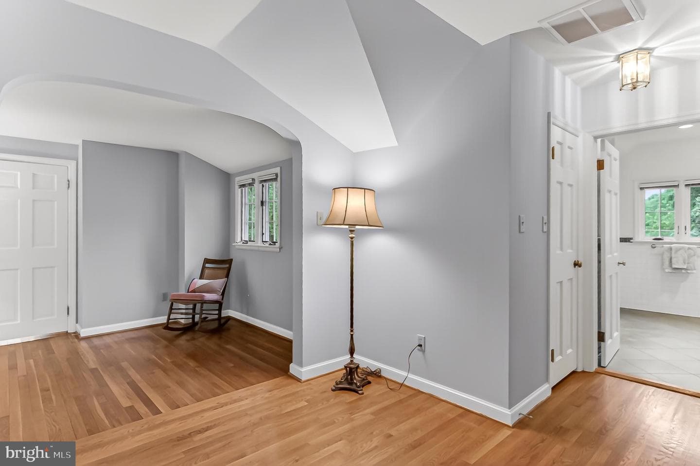 809 Enderby Drive photo 33