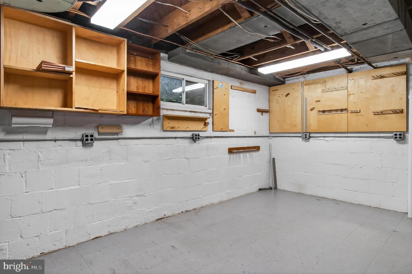 809 Enderby Drive photo 48