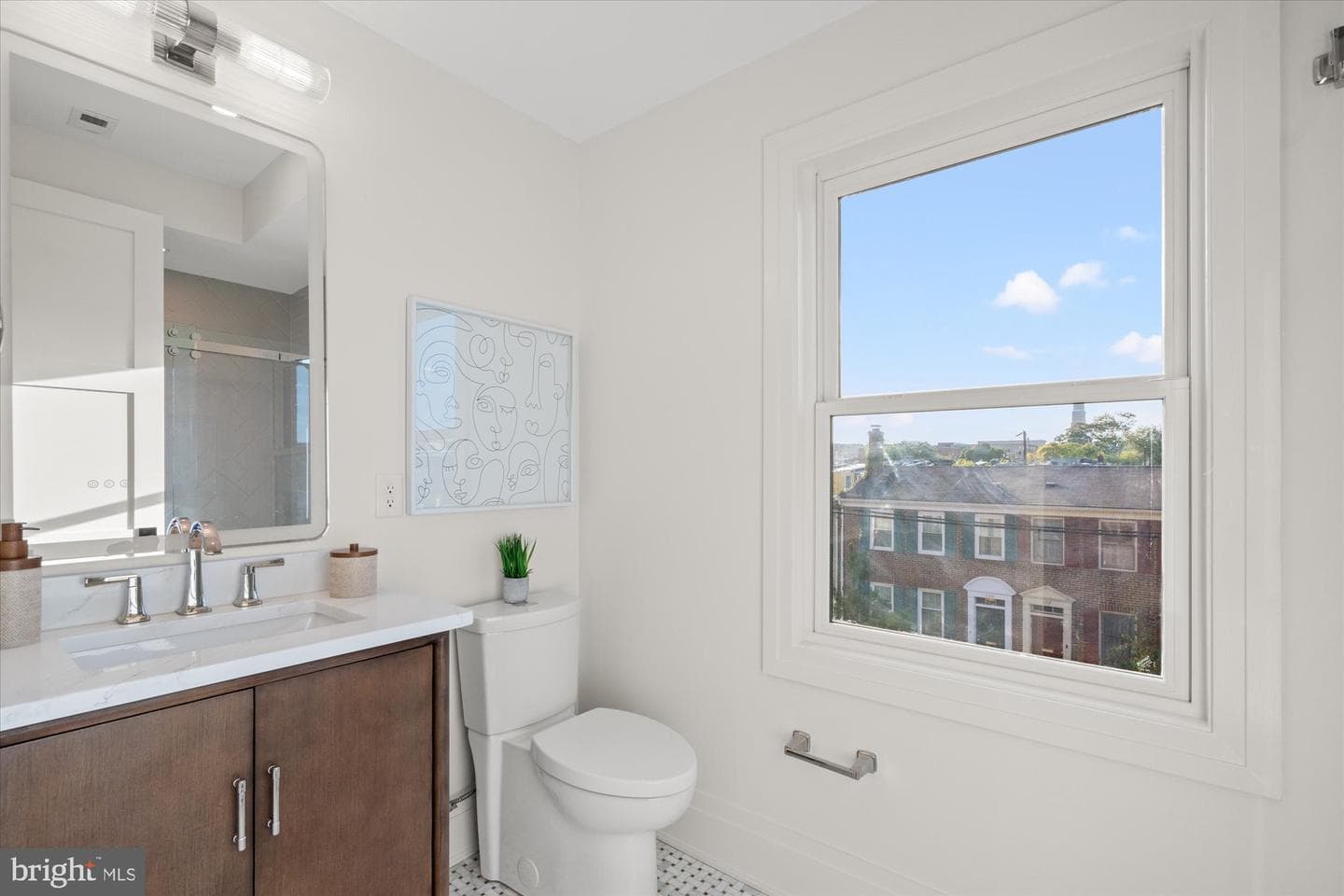 1330 Cameron Street photo 43