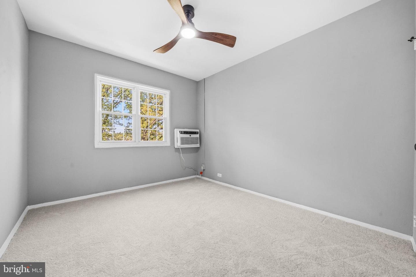 3721 Lyons Lane photo 15