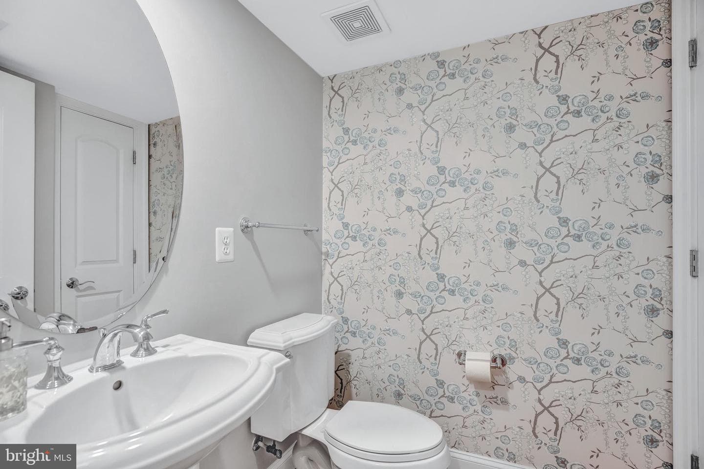 1511 Portner Road photo 40