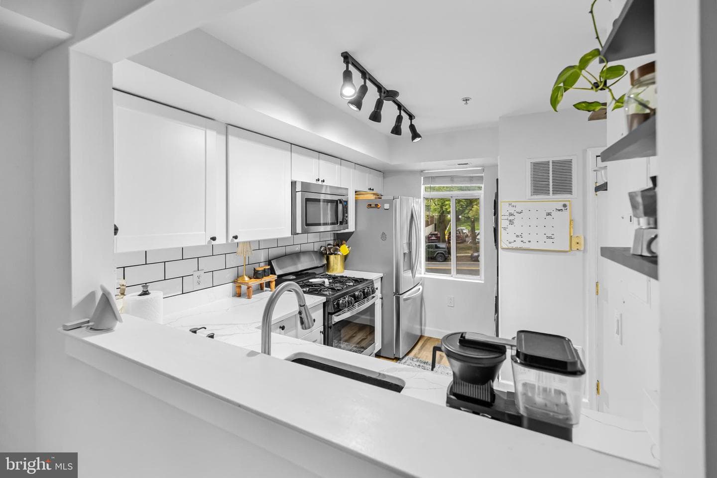 6327 Stevenson Avenue #d photo 15