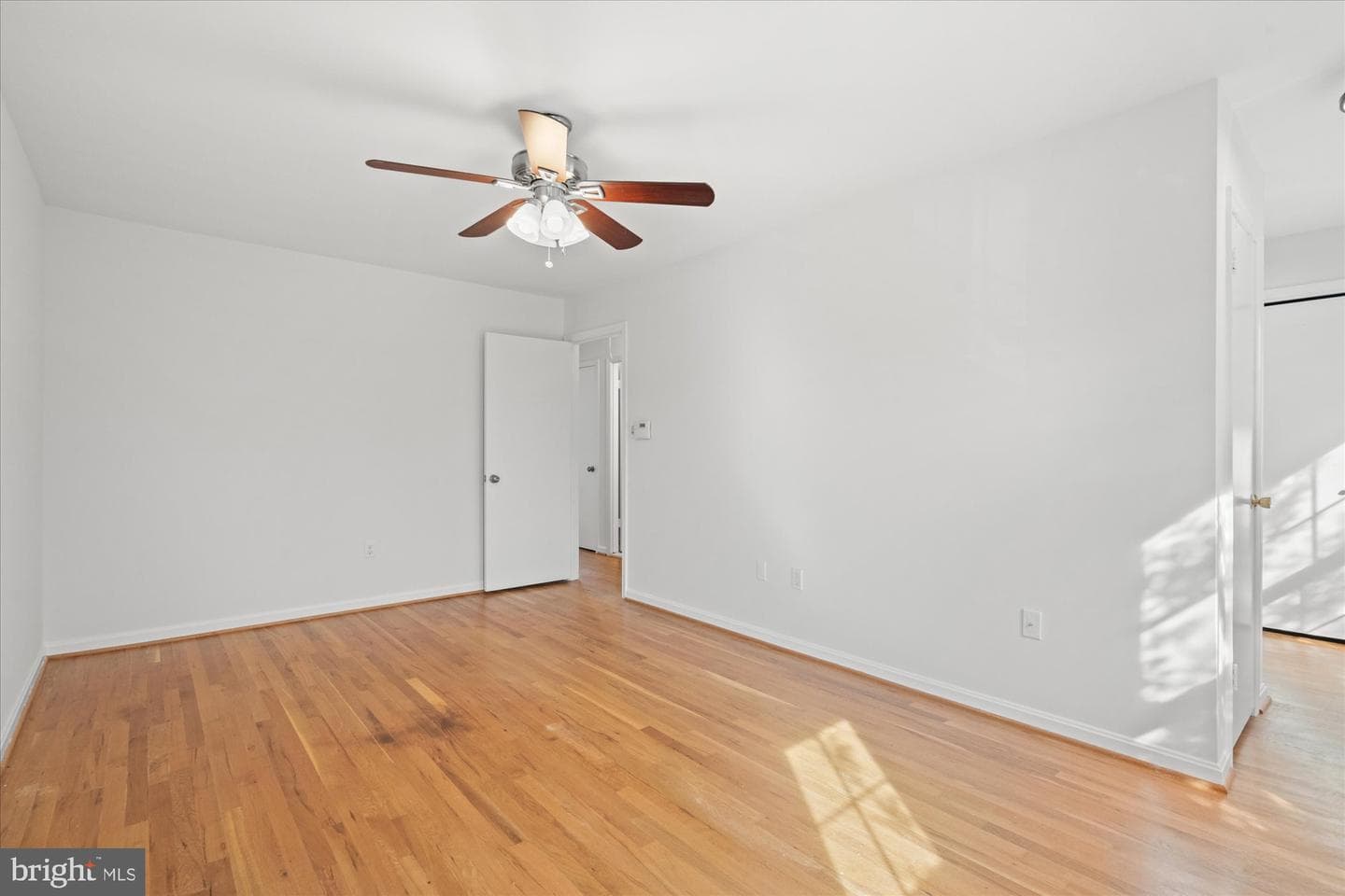 5431 Richenbacher Avenue photo 20