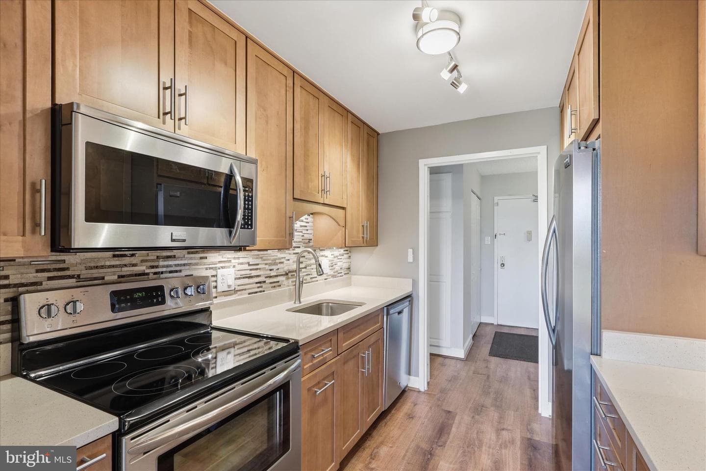 5300 Holmes Run Parkway #707 photo 16