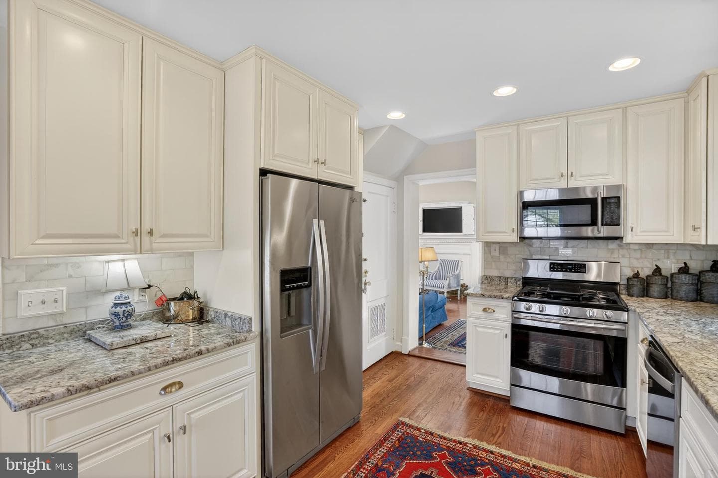 1210 W Braddock Road photo 8