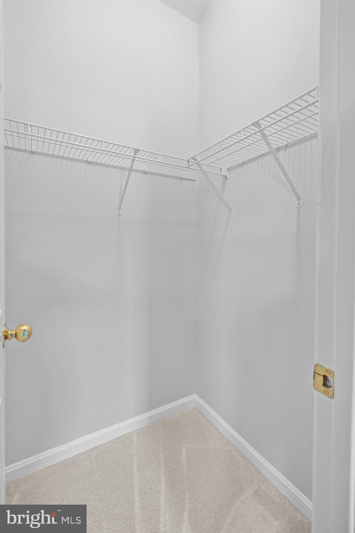 120 Martin Lane photo 48