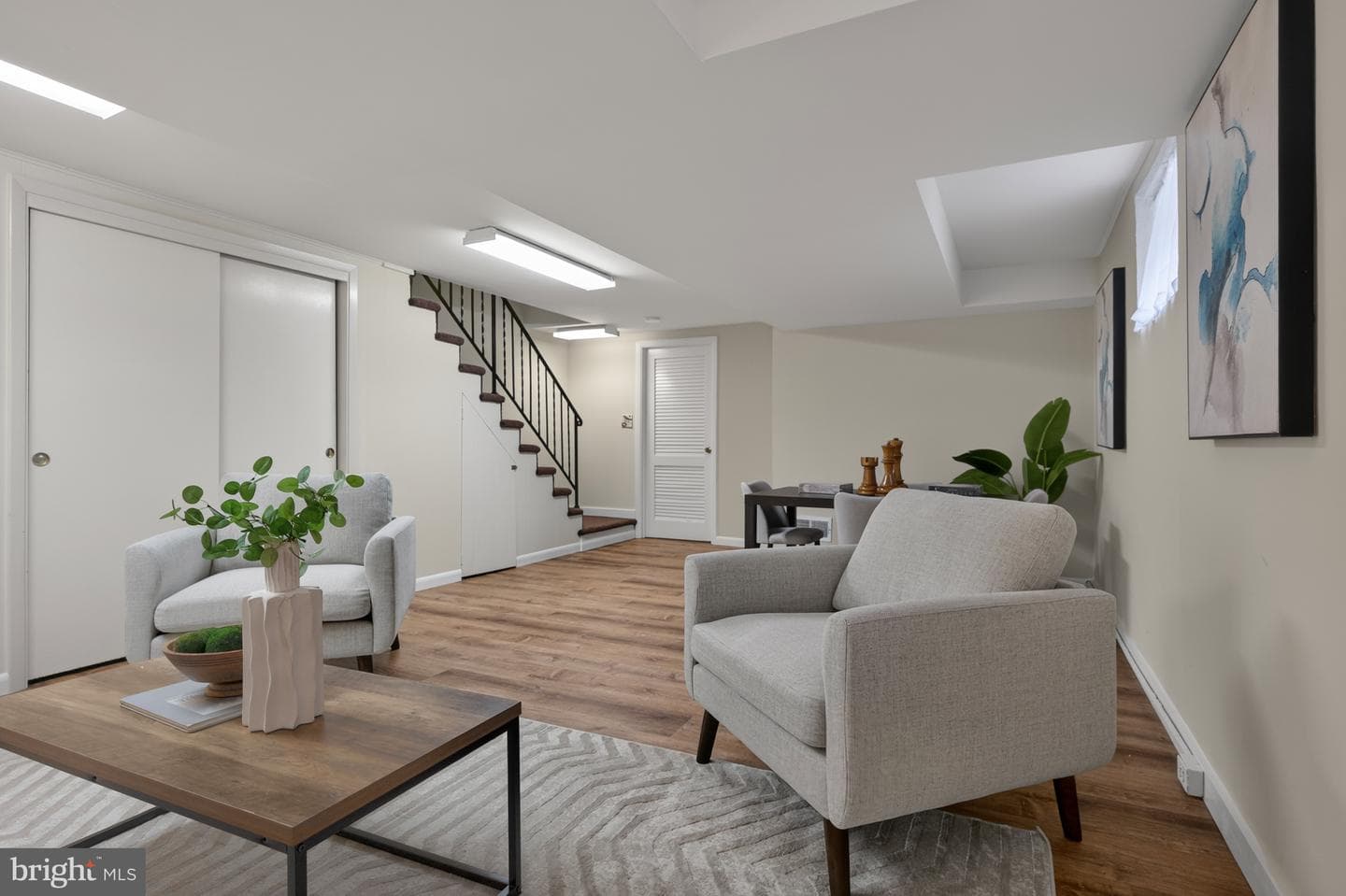 922 S Saint Asaph Street photo 48