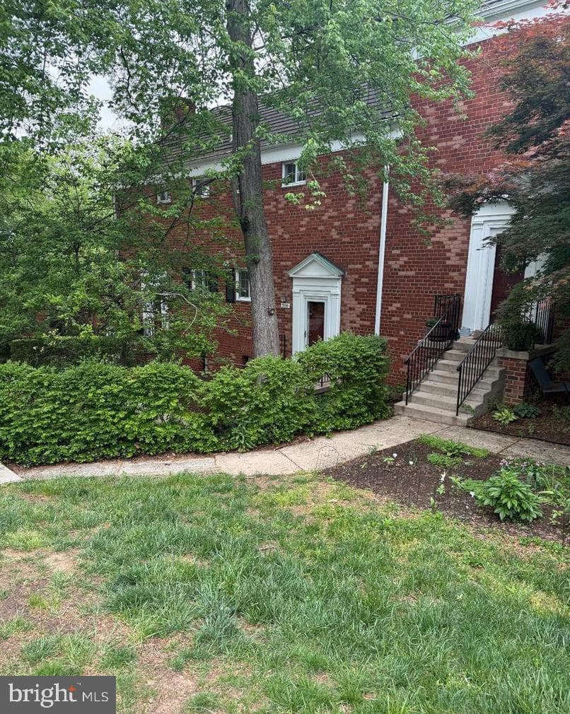3539 Martha Custis Drive, Alexandria