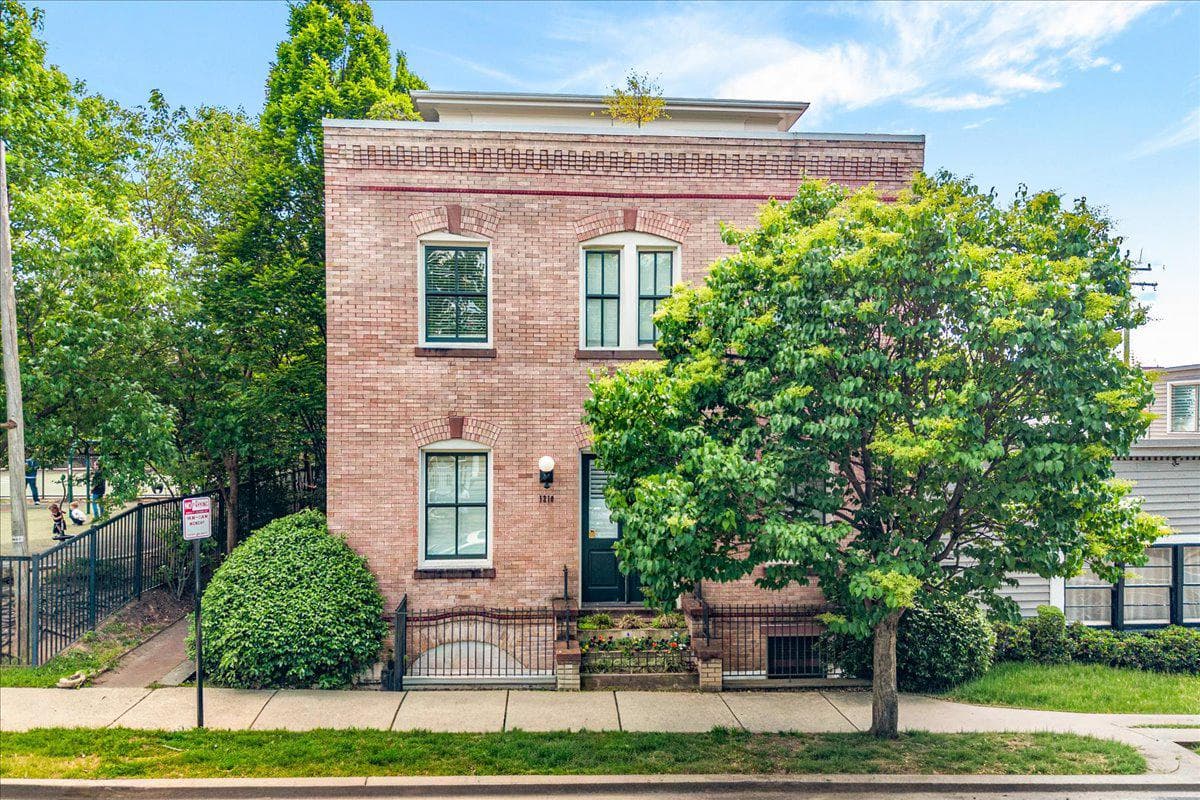 1210 Queen St #1, Alexandria