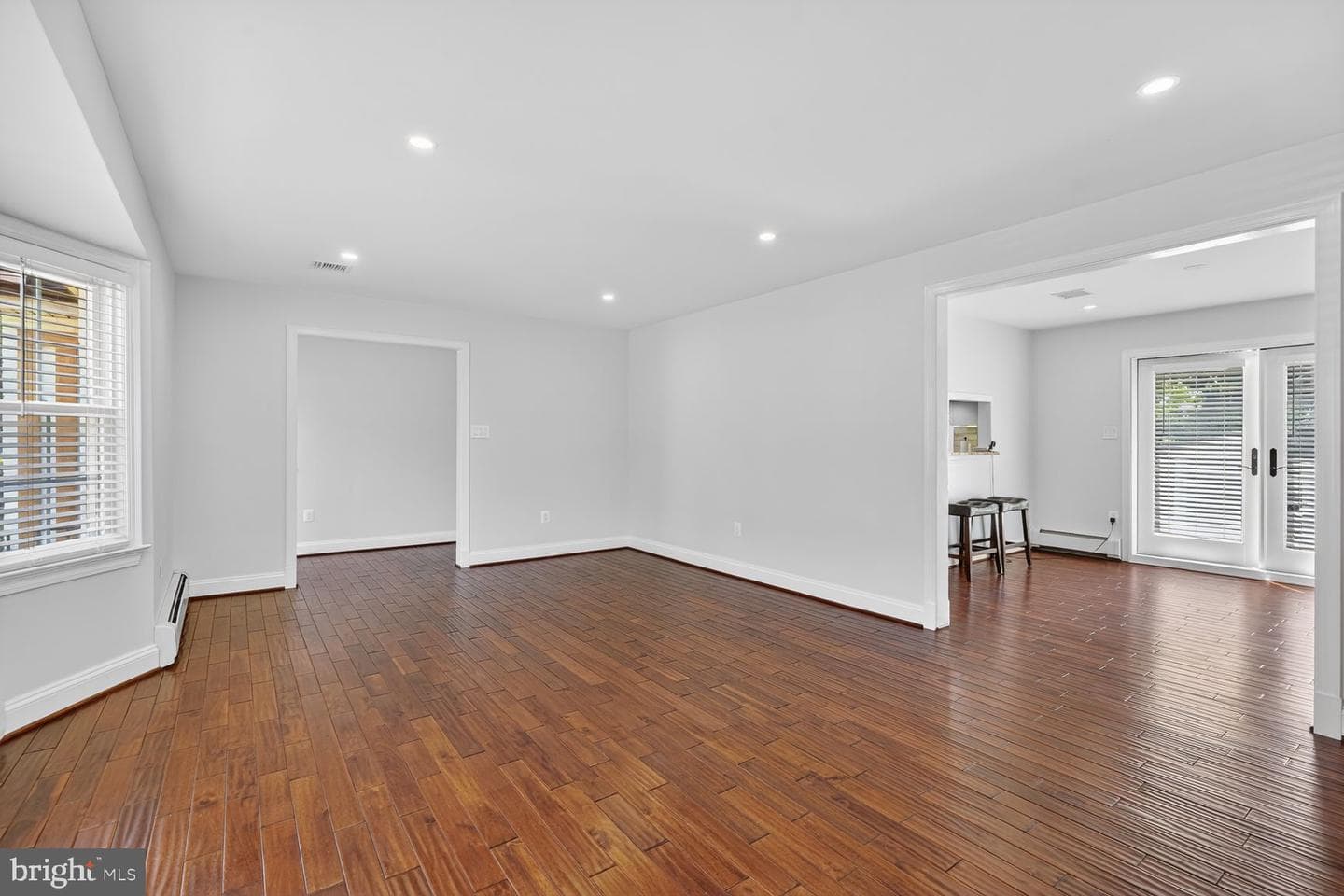 4320 Loyola Avenue photo 16