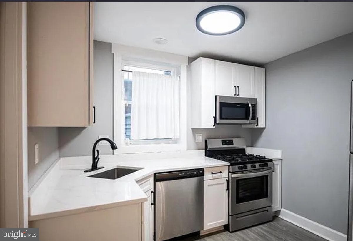 138 Dale Street photo 2
