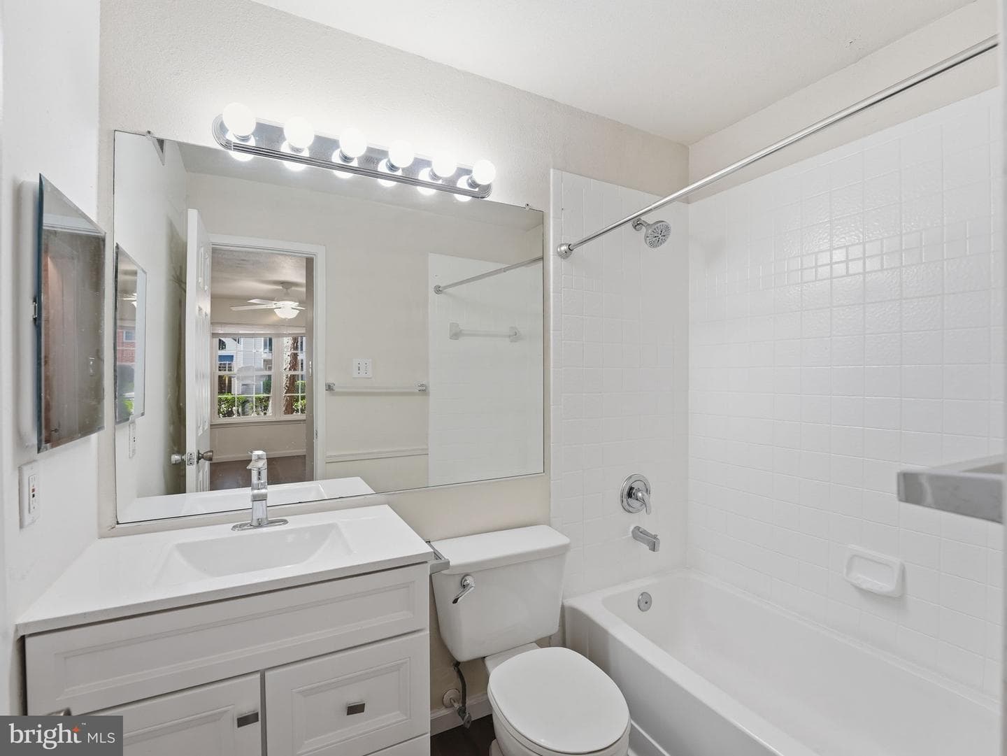 3303 Wyndham Circle #146 photo 16