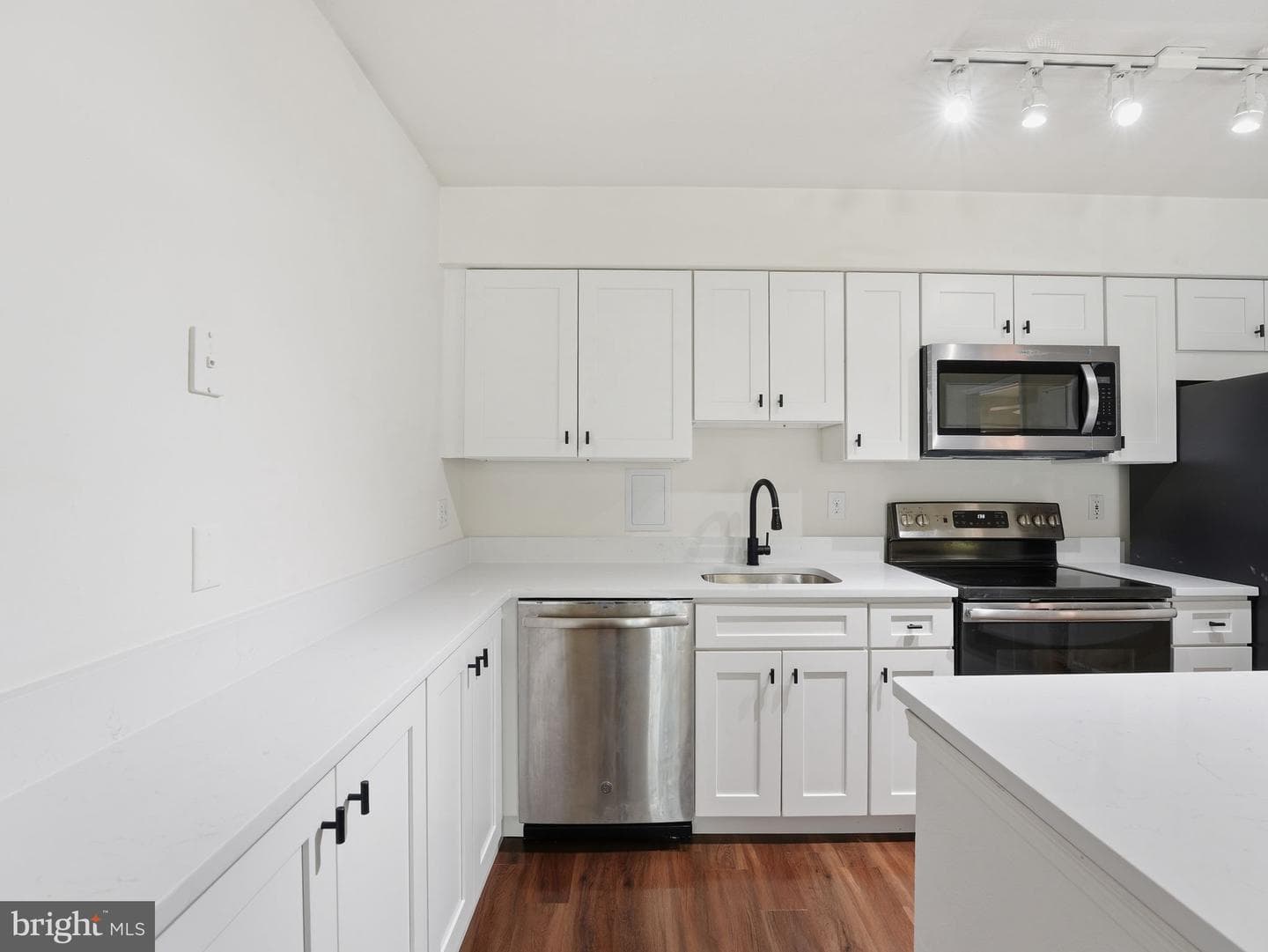 3303 Wyndham Circle #146 photo 7
