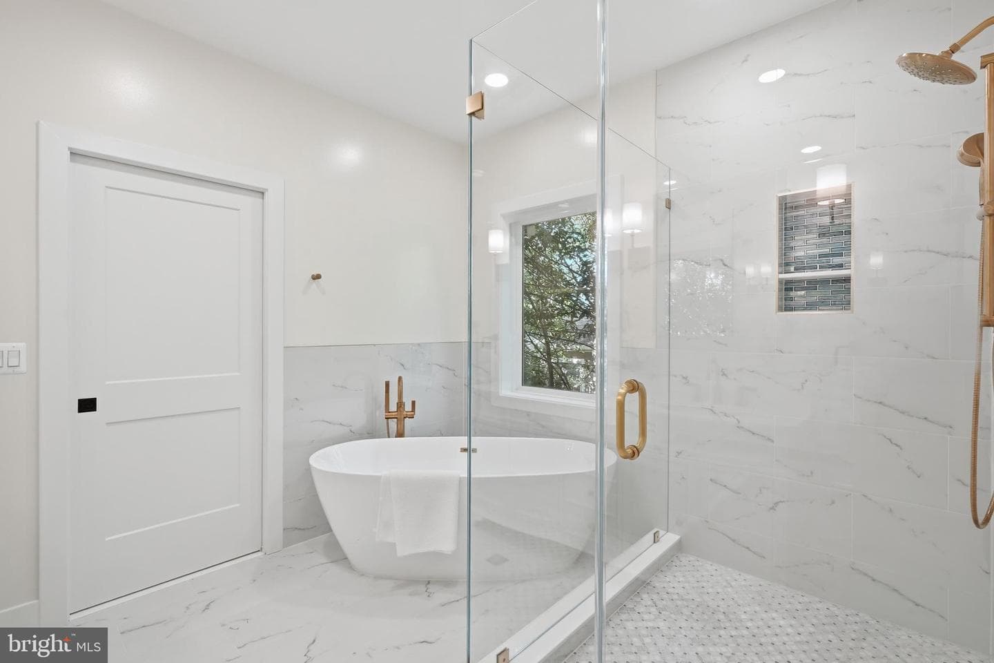 132 N Earley Street photo 51