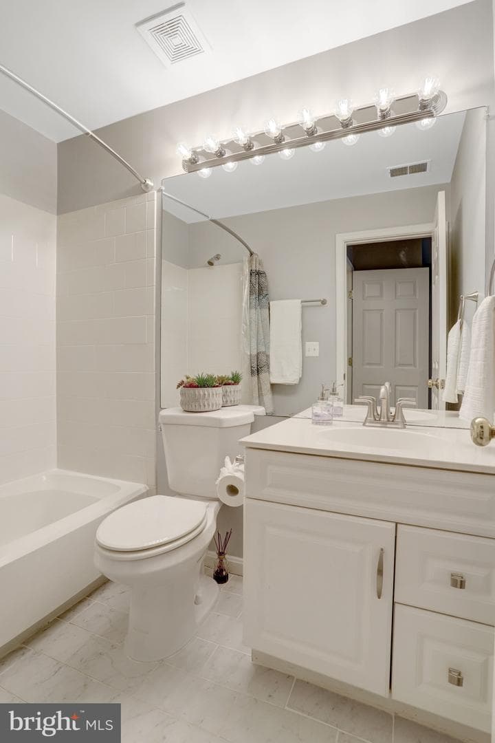 6043 Riddle Walk photo 28