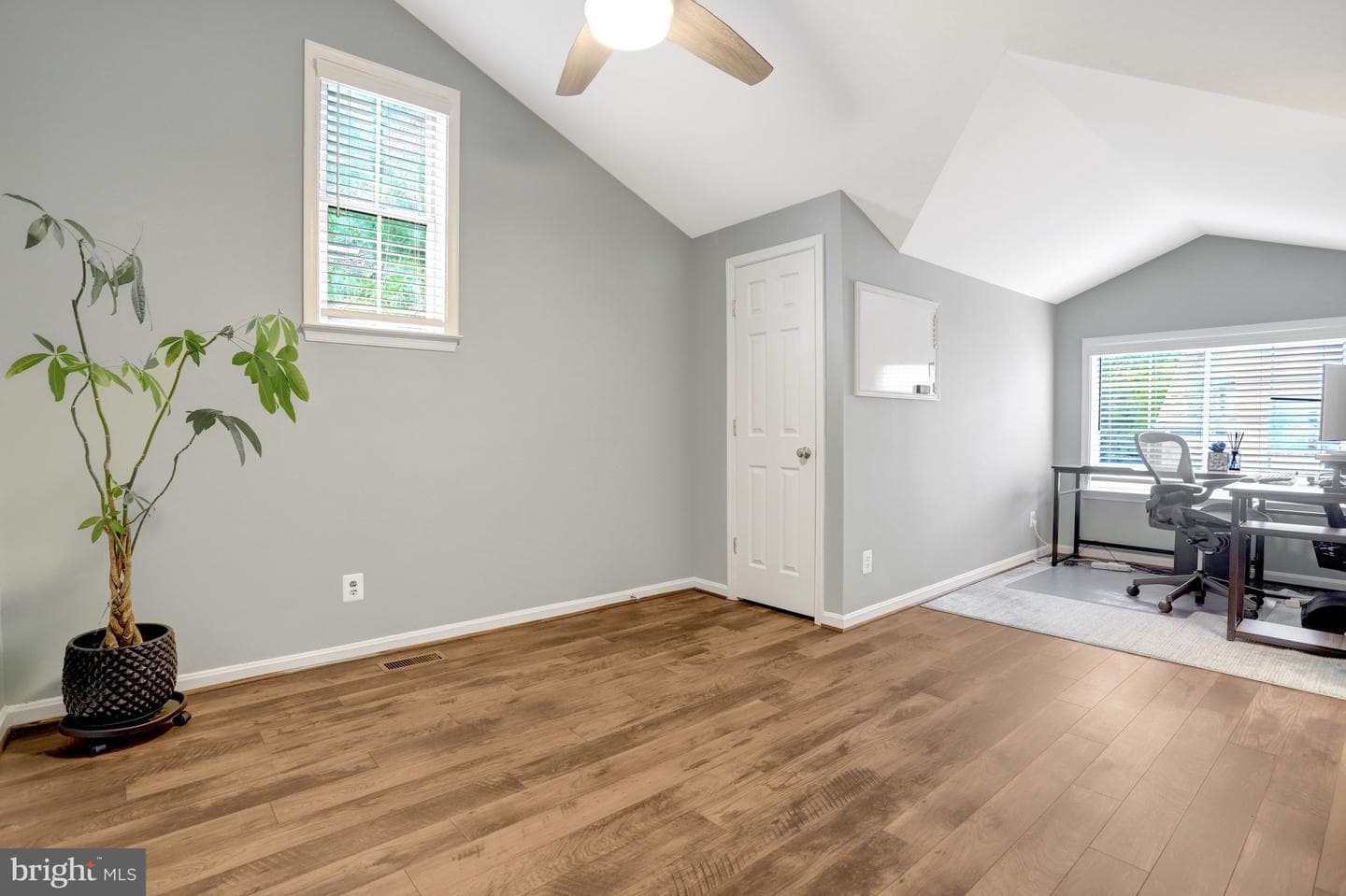 6043 Riddle Walk photo 30