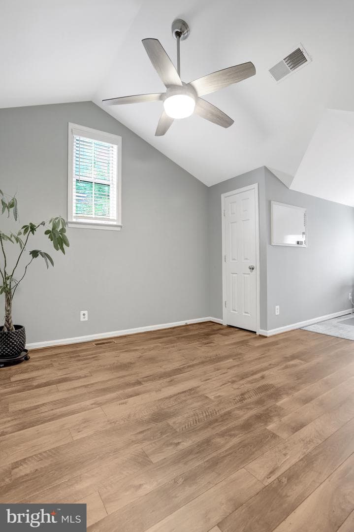 6043 Riddle Walk photo 31