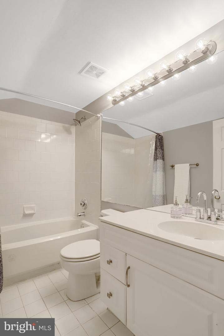 6043 Riddle Walk photo 40