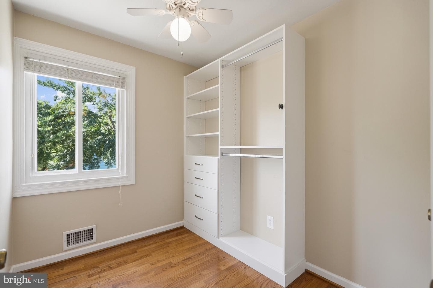 1333 Oronoco Street photo 29