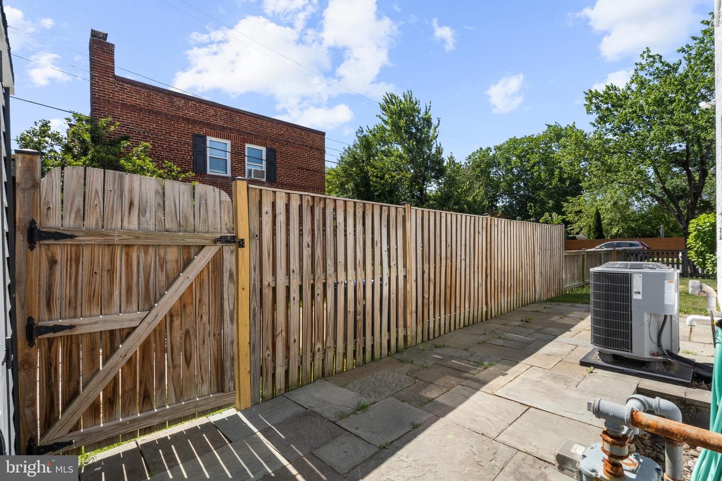 1333 Oronoco Street photo 39
