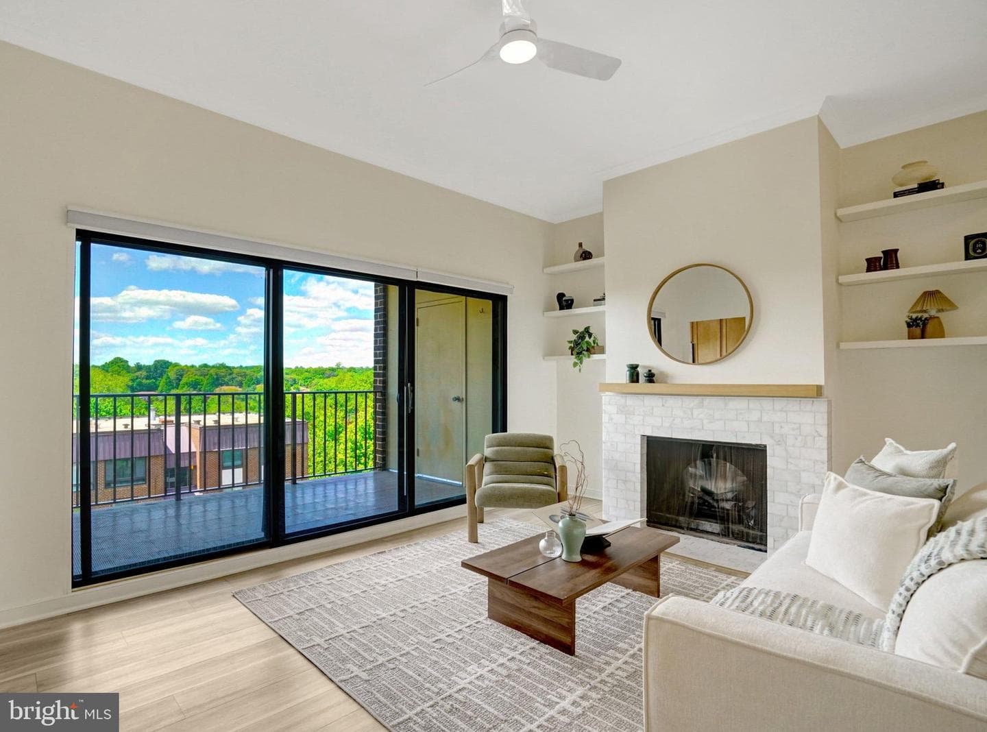 128 Roberts Lane #400