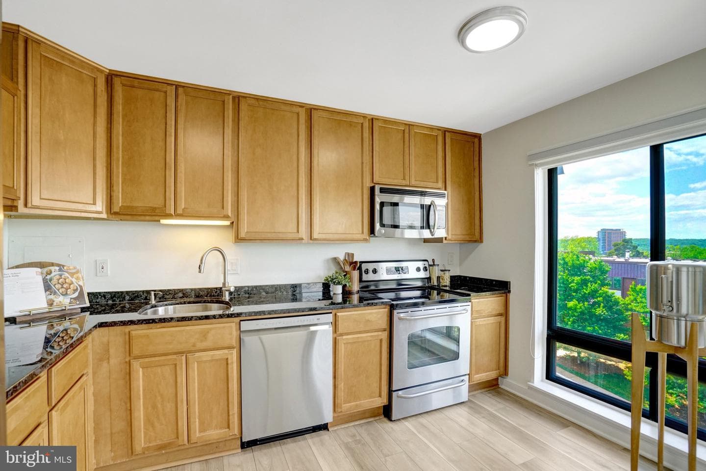 128 Roberts Lane #400 photo 14