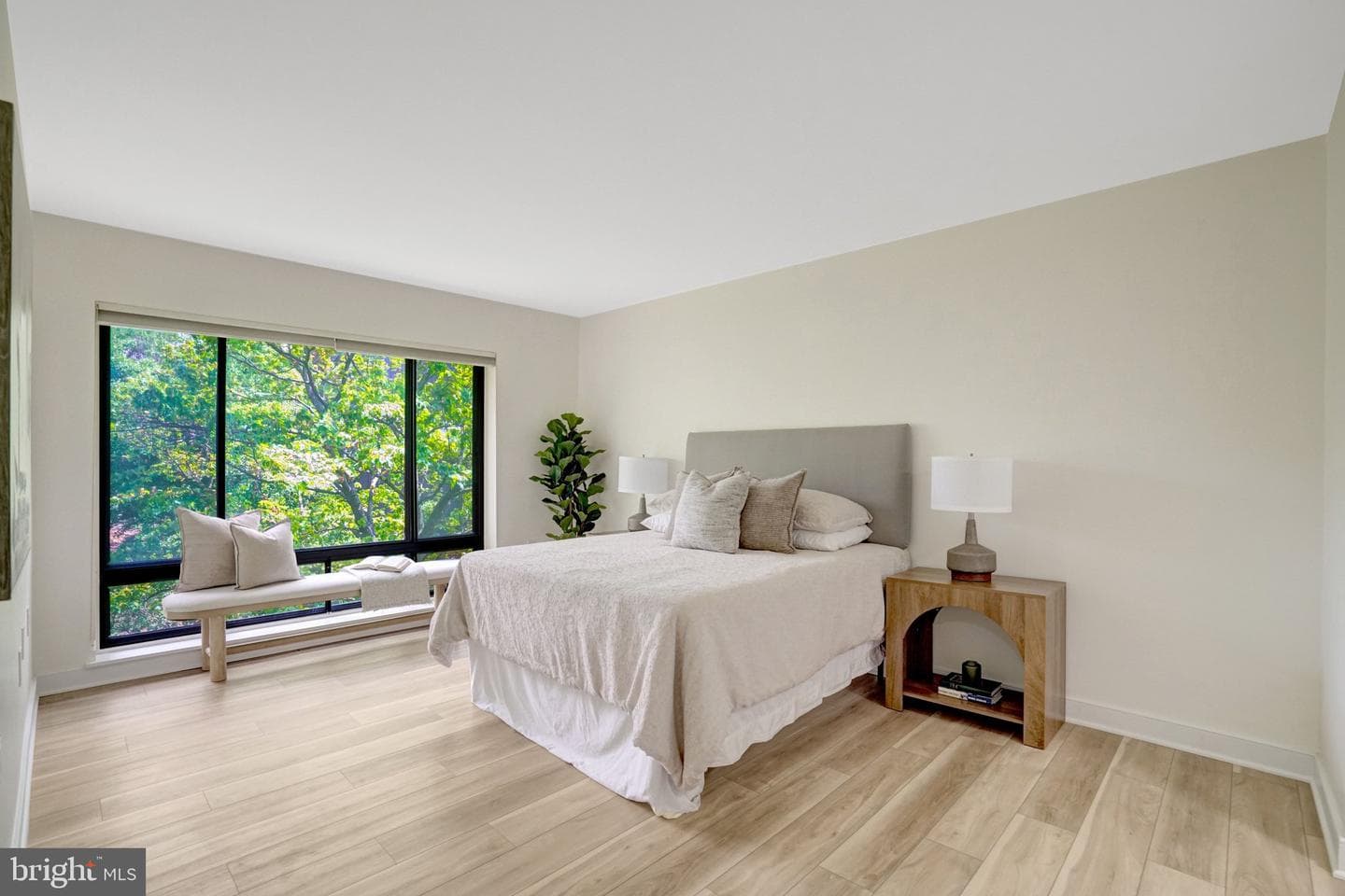 128 Roberts Lane #400 photo 18