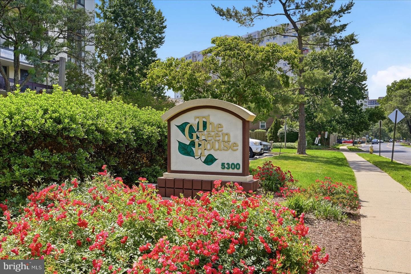 5300 Holmes Run Parkway #1418 photo 3