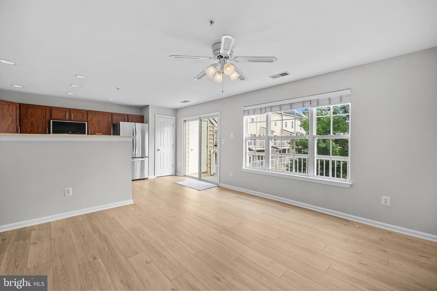 5071 Kilburn Street photo 15