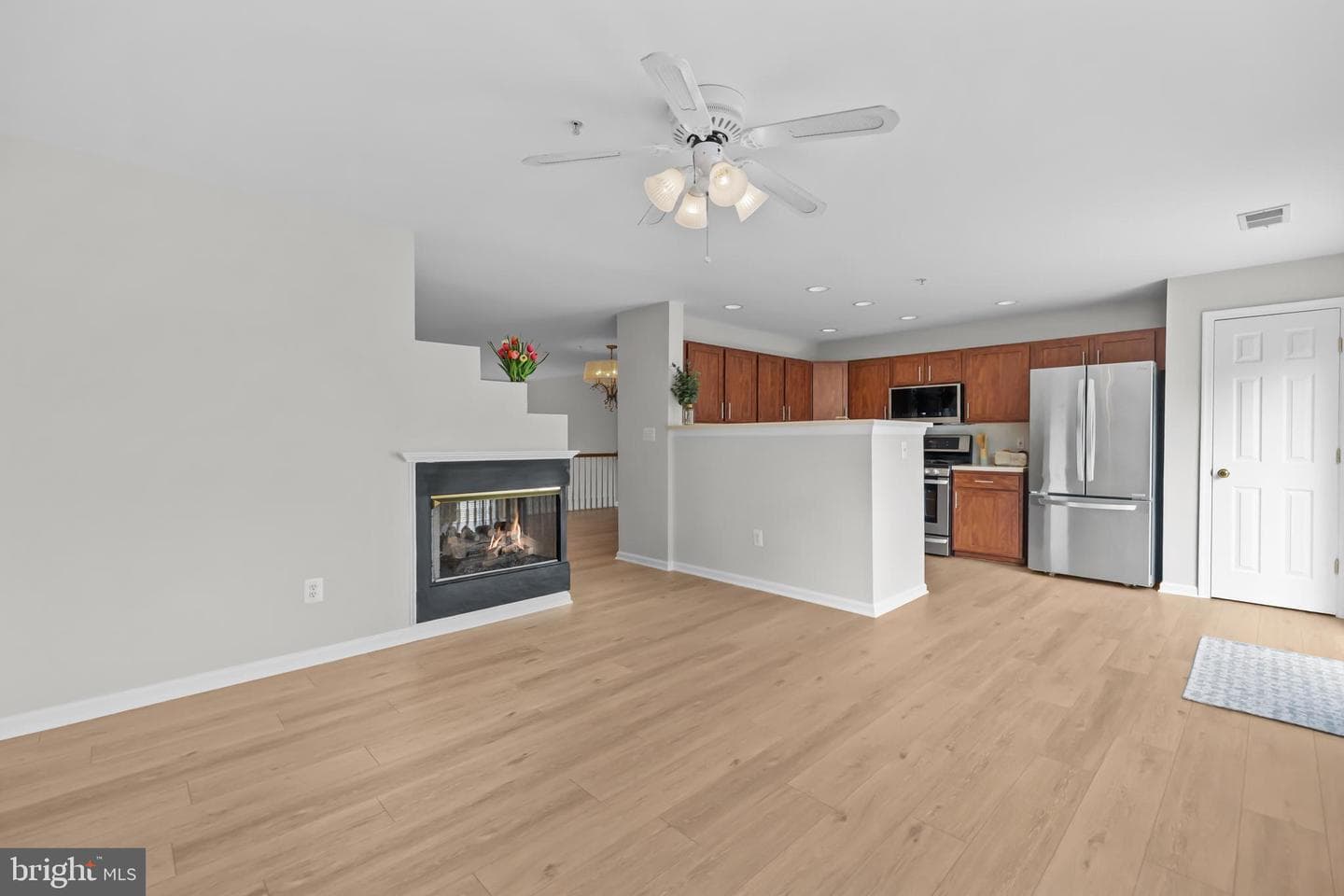 5071 Kilburn Street photo 16