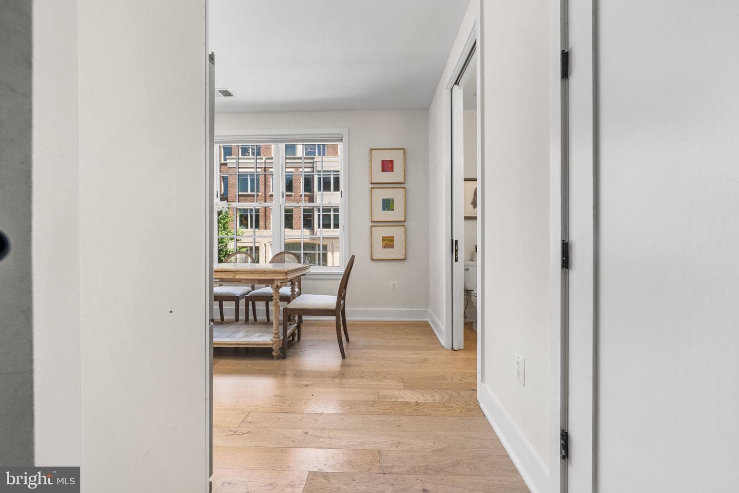 521 N Washington Street #101, Alexandria
