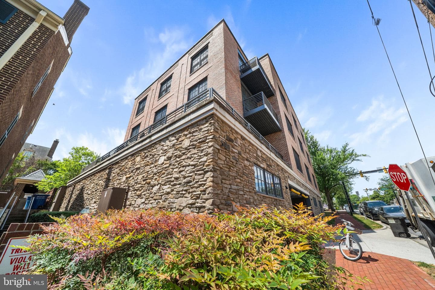 521 N Washington Street #101 photo 36