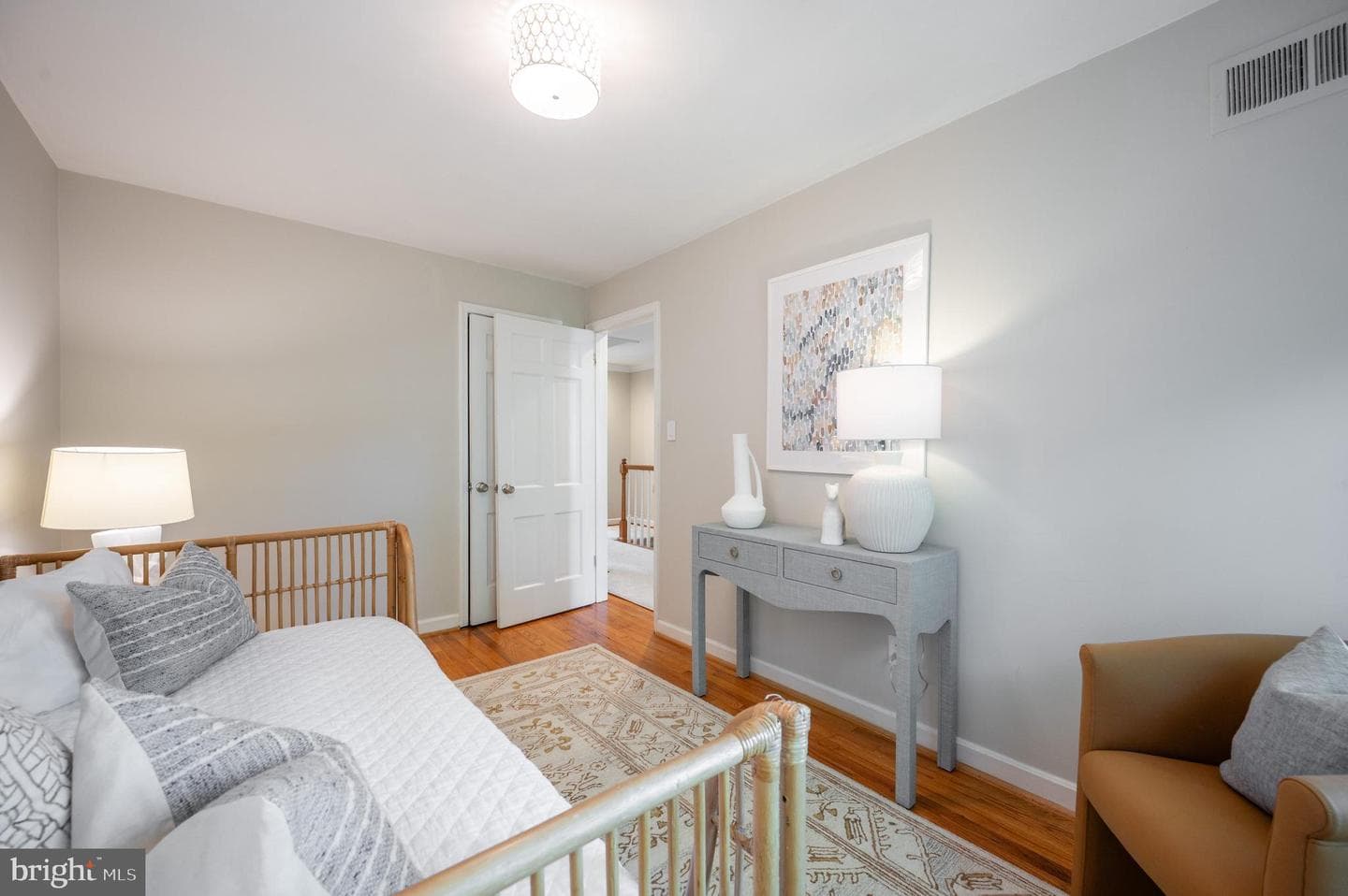 808 S Fairfax Street photo 20