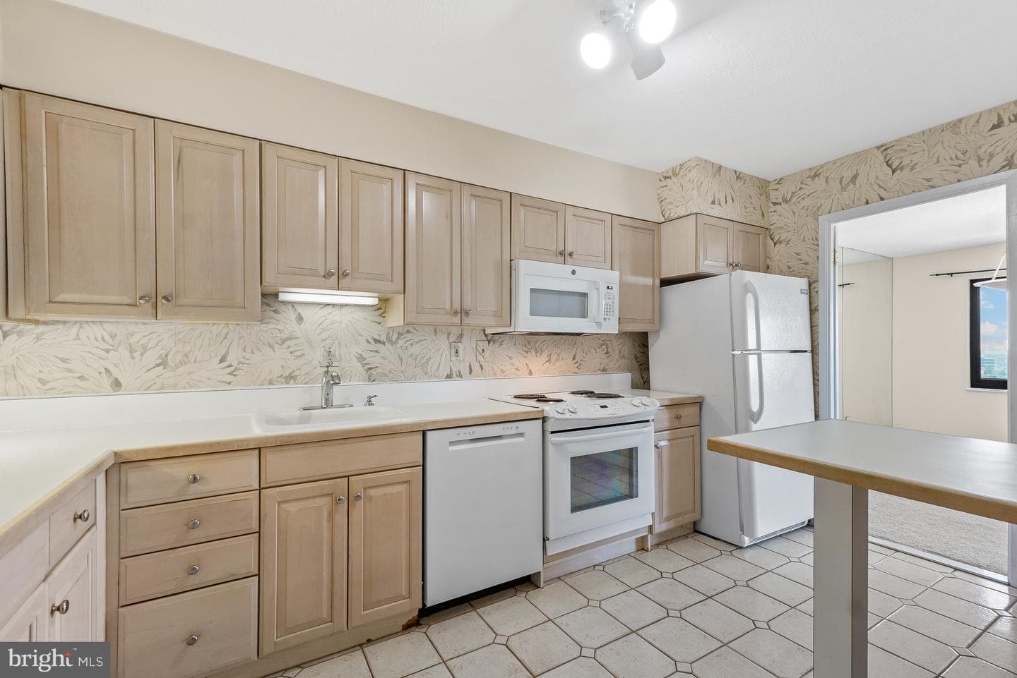 205 Yoakum Parkway #1809 photo 18