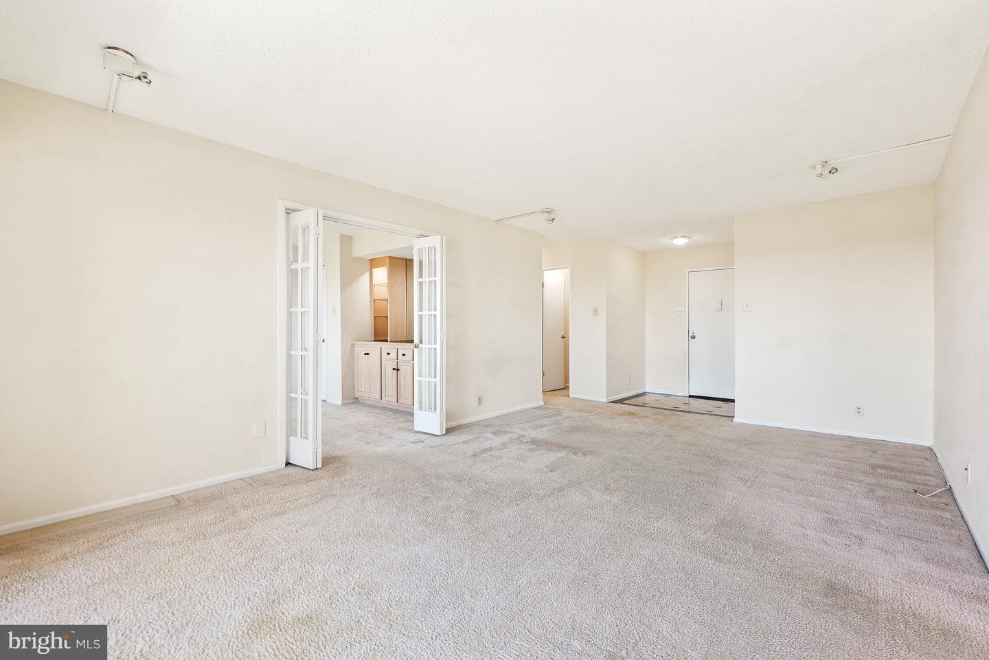 205 Yoakum Parkway #1809 photo 8