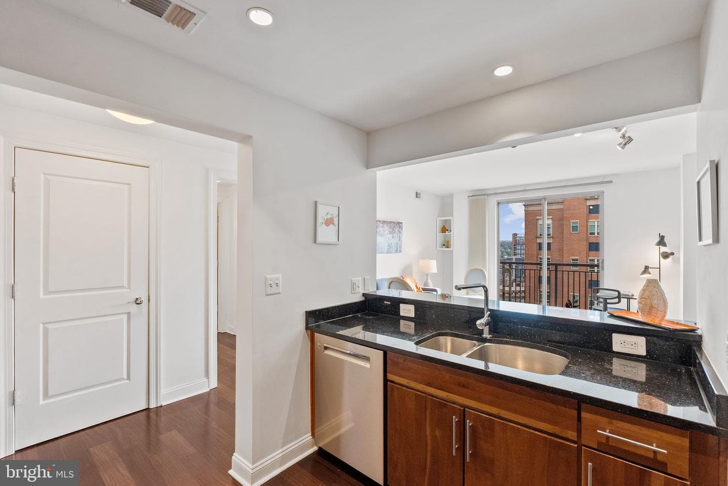 2050 Jamieson Avenue #1310 photo 7