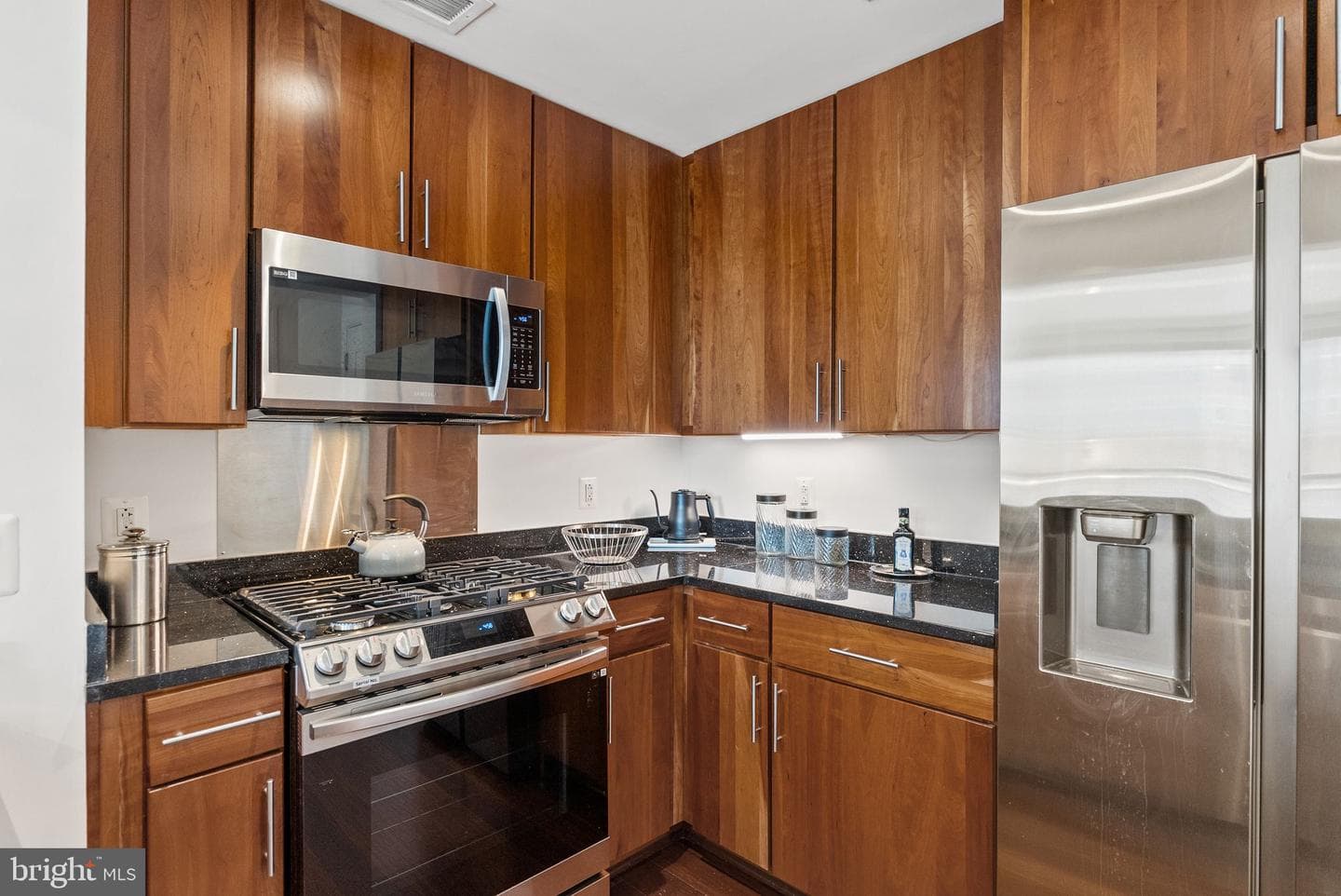 2050 Jamieson Avenue #1310 photo 9