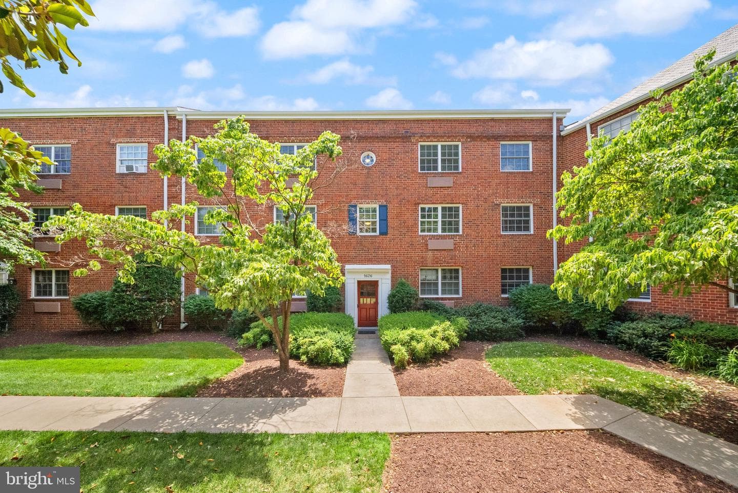 1626 W Abingdon Drive W #302, Alexandria