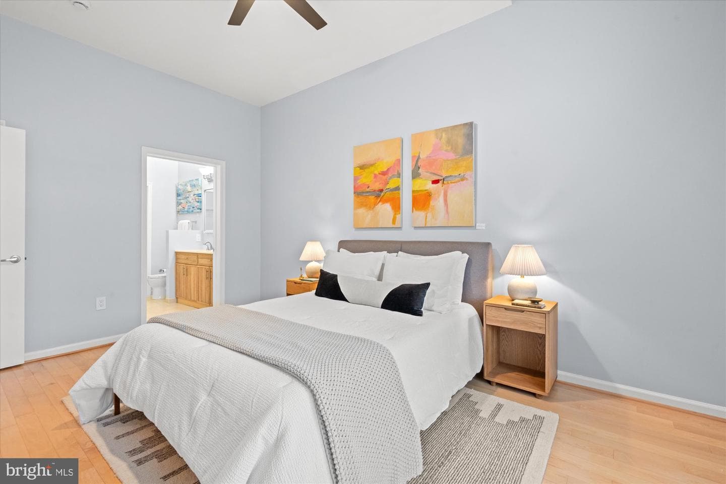 309 Holland Lane #320 photo 12