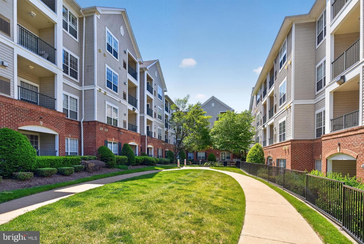 4854 Eisenhower Avenue #155, Alexandria