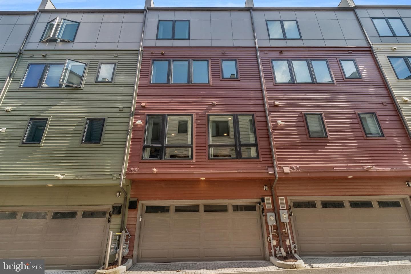 423 Nottoway Walk photo 32