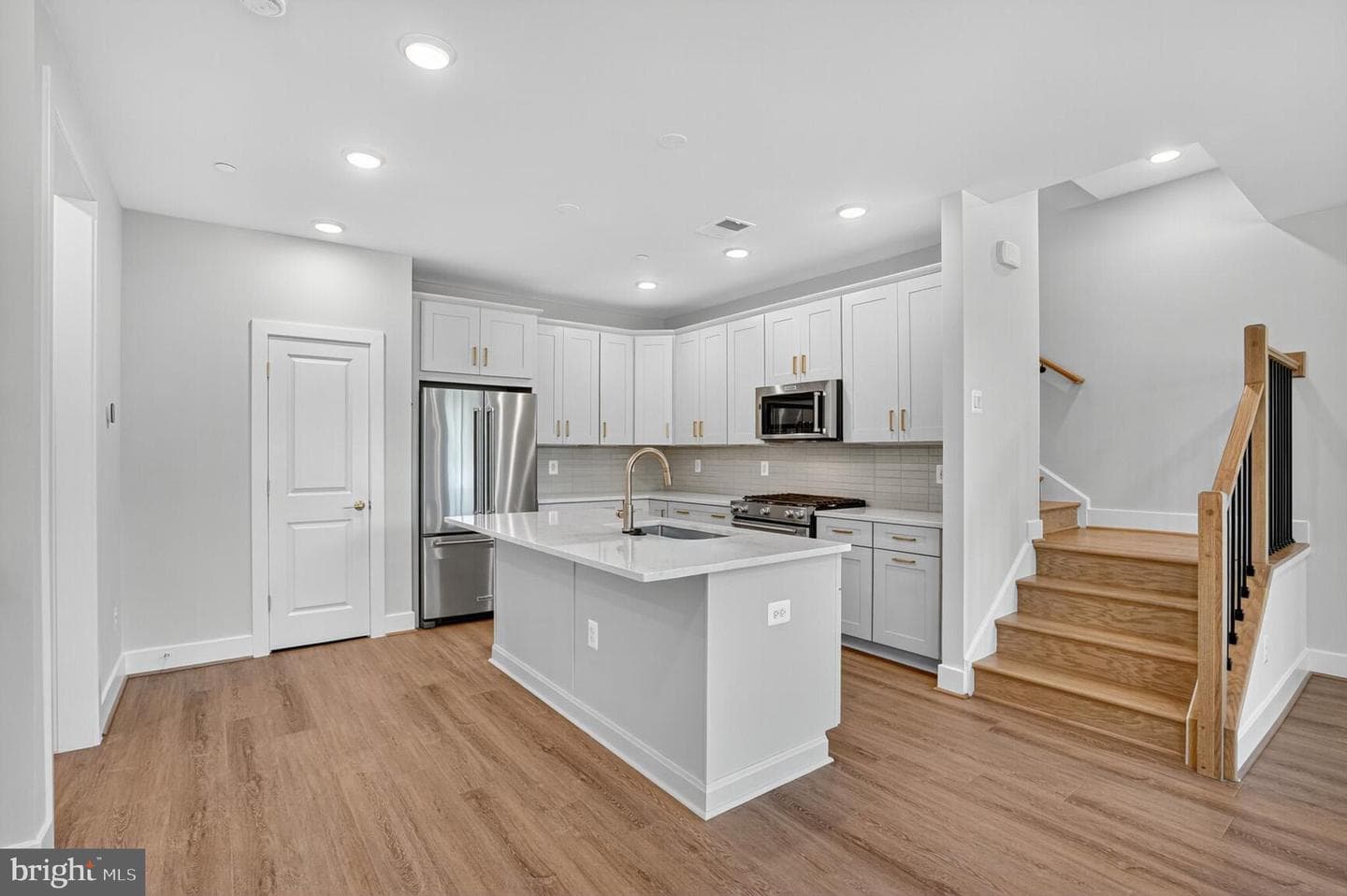 142 Pepperell Street, Alexandria