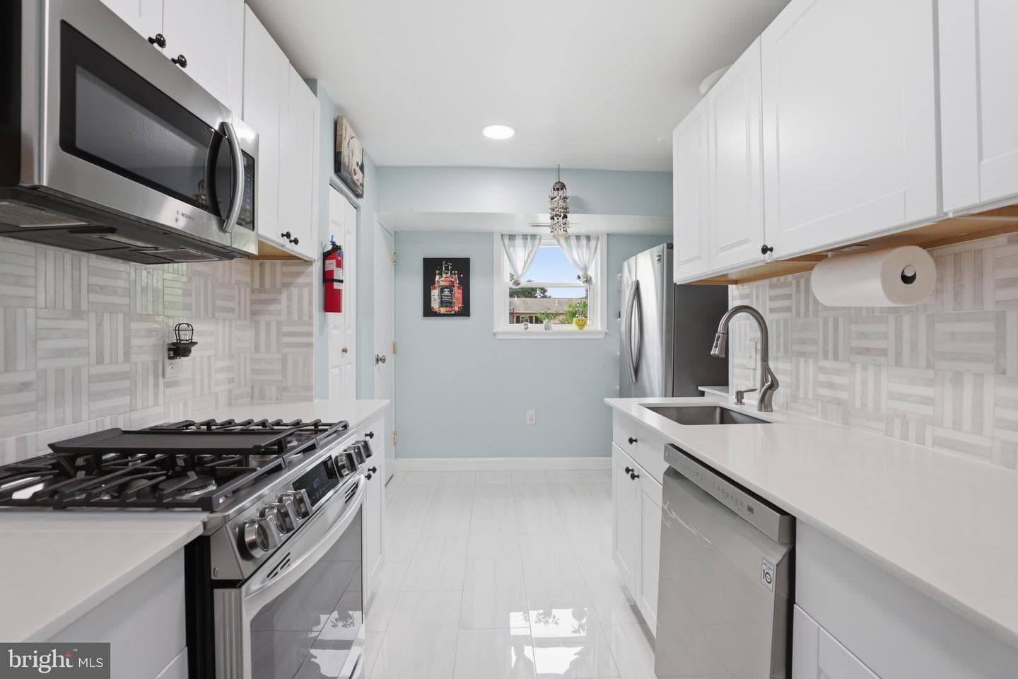 5913 Mayflower Court #101 photo 3